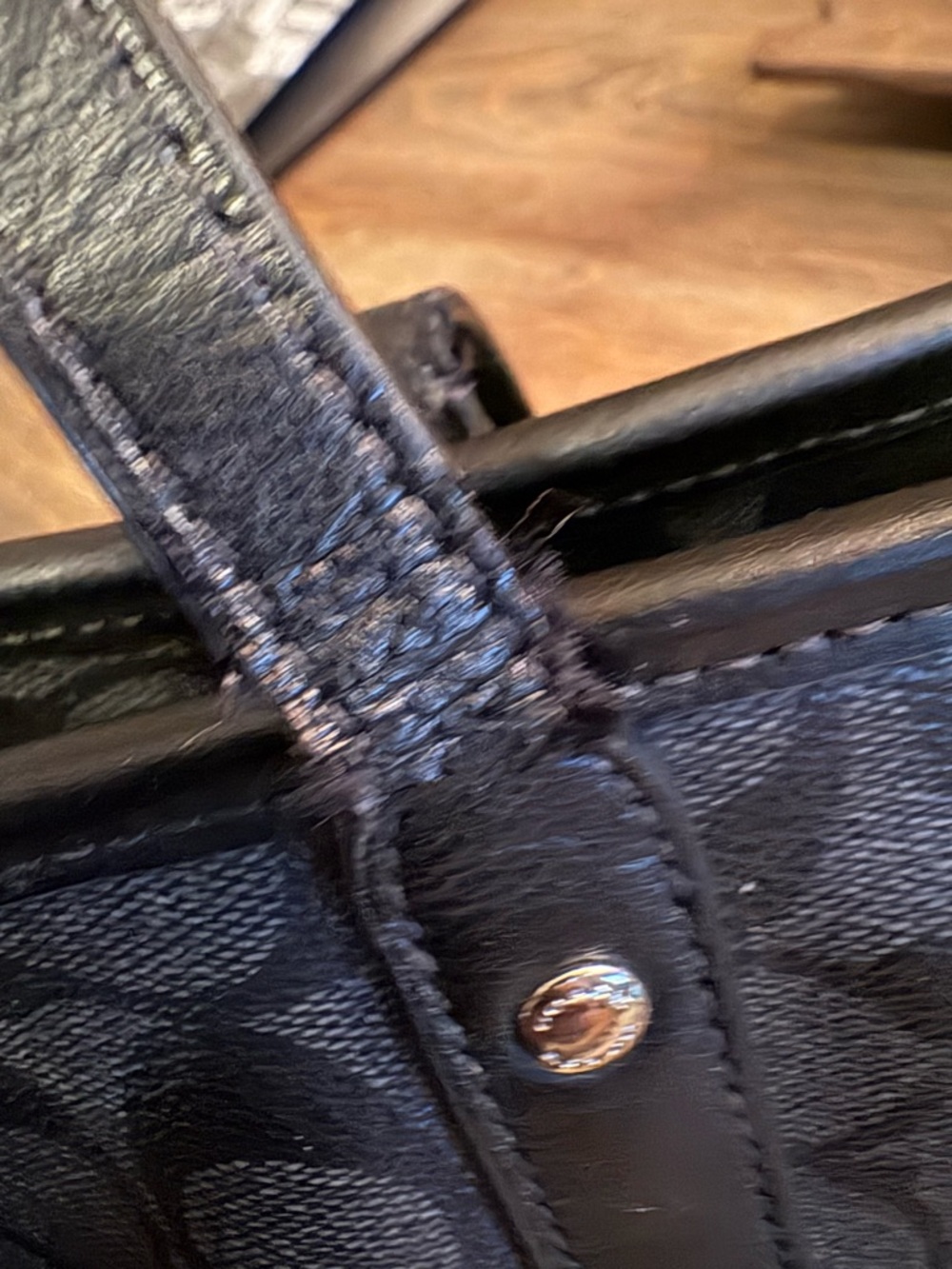 Preloved Coach Black Signature Logo Canvas Tote - Picture 11 of 17